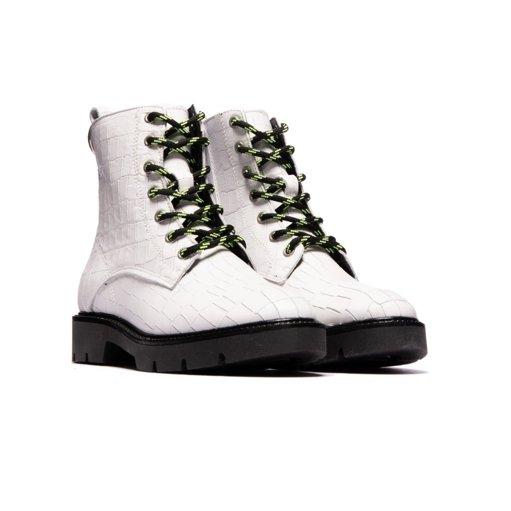 New L'Intervalle | Gene White Croco Leather Boots
